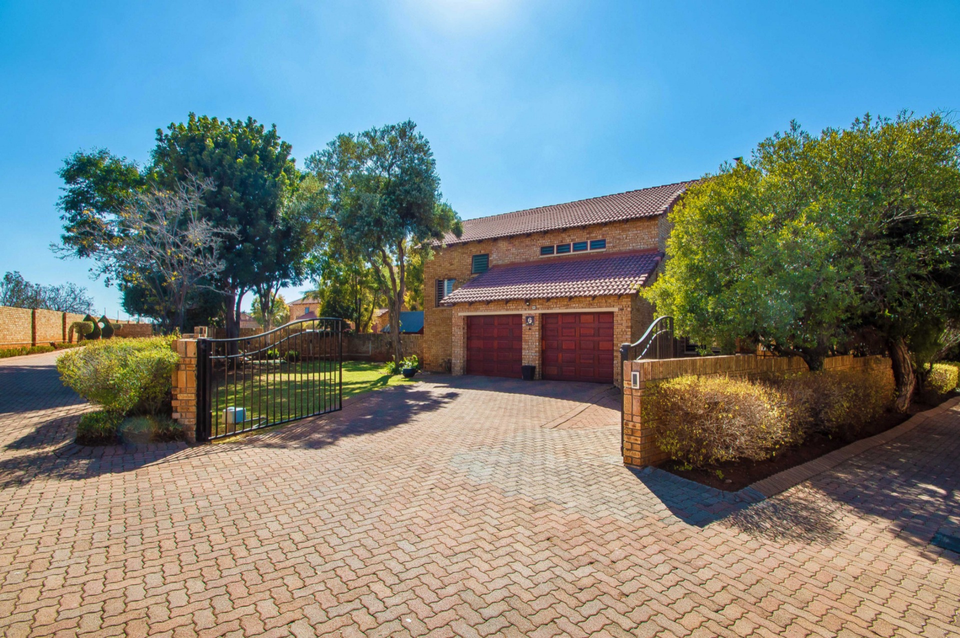 Roodepoort properties and houses for sale 1 to 30 of 945 MyProperty