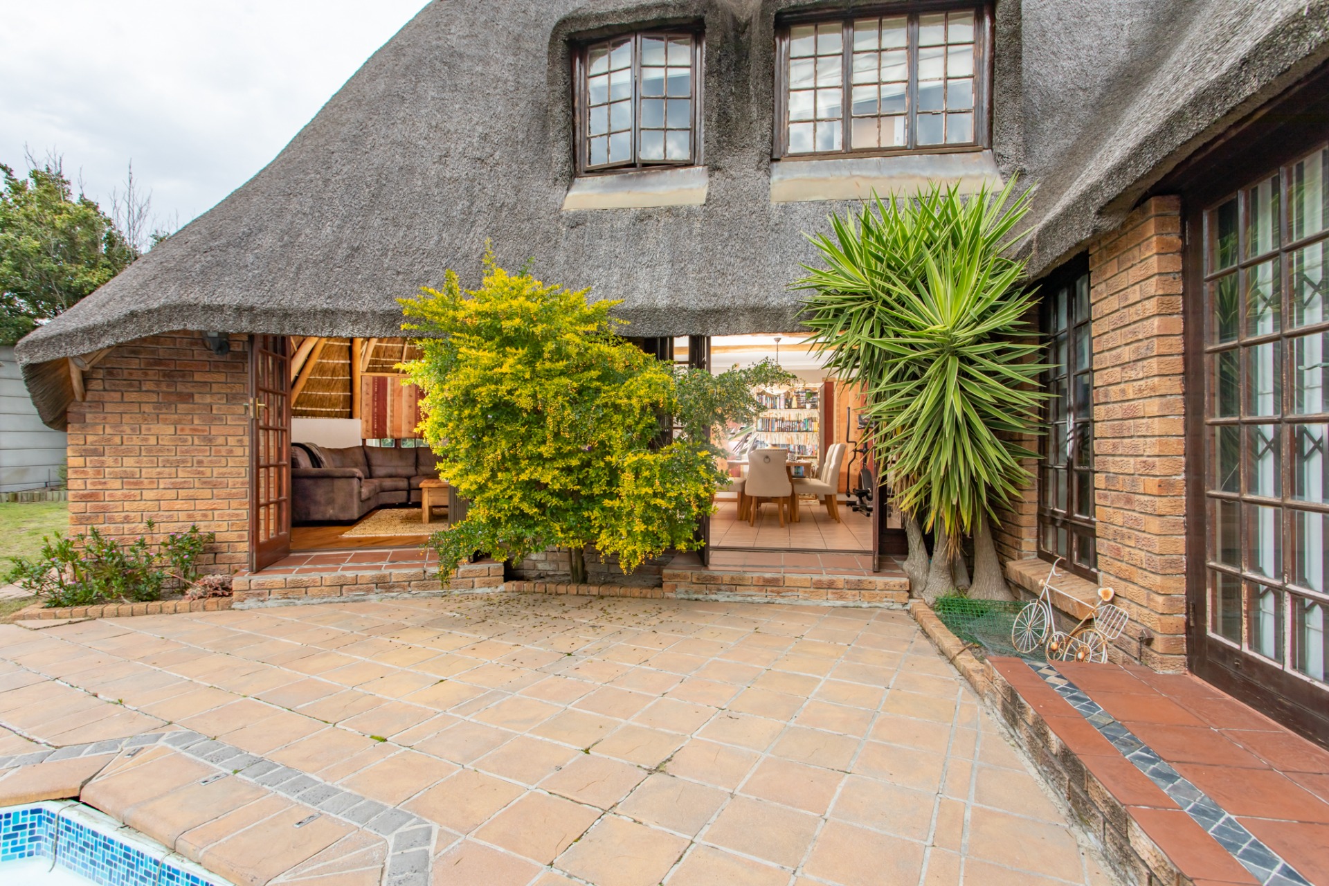 Charming Holiday Feel House for Sale in Rouxville with Unique Features