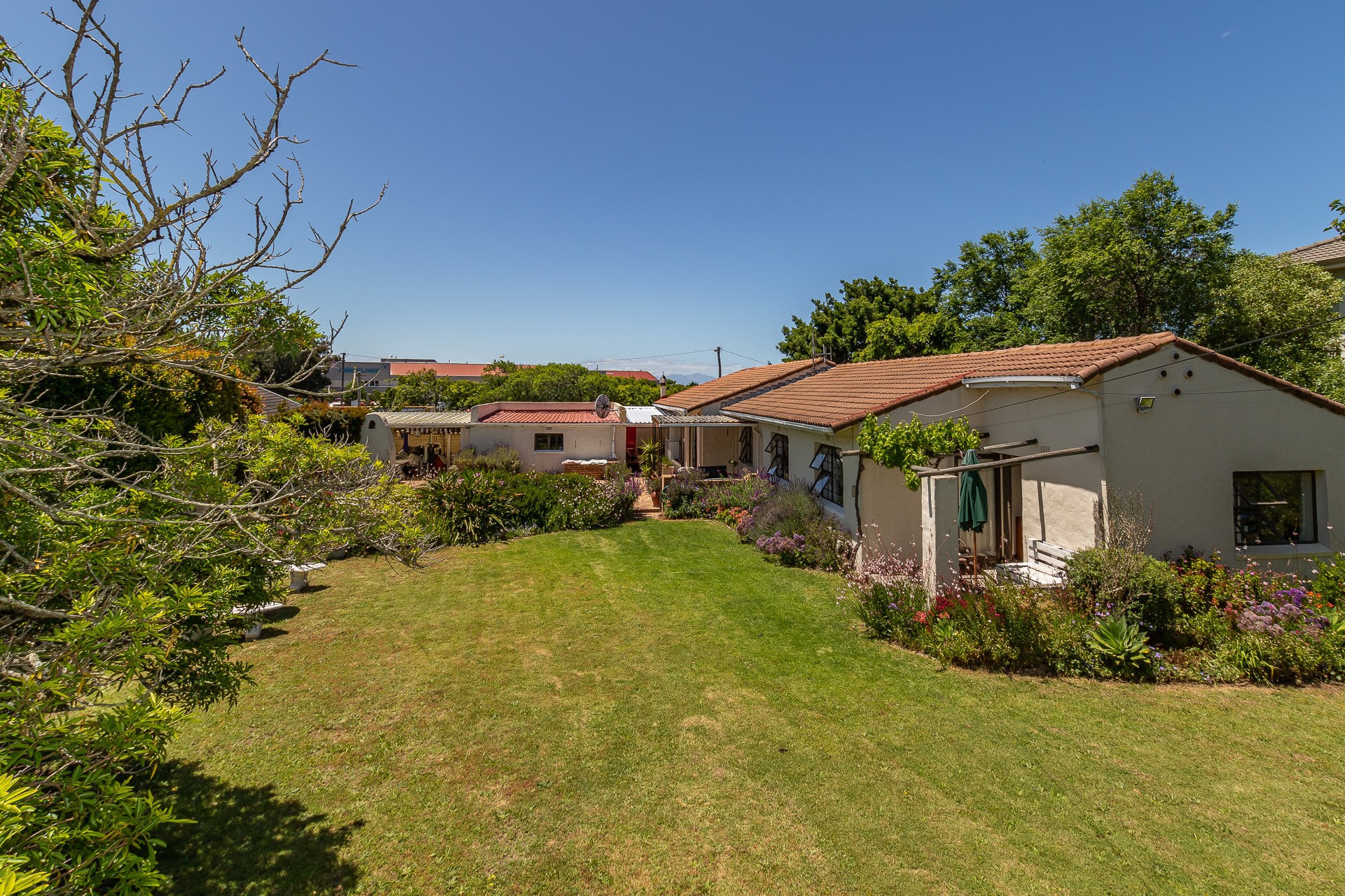 Stunning 3Bed House for Sale in Plumstead, Near Constantiaberg