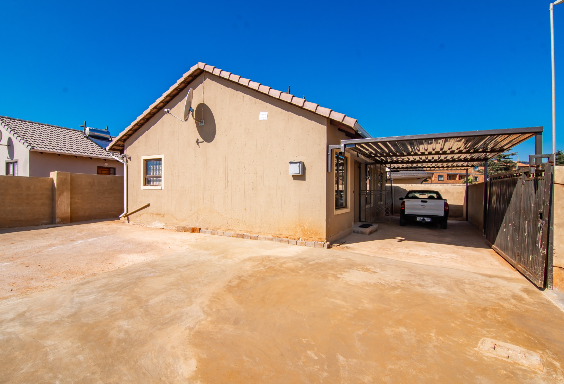 3 Bedroom House For Sale in Dawn Park for R890,000 ENT0222599
