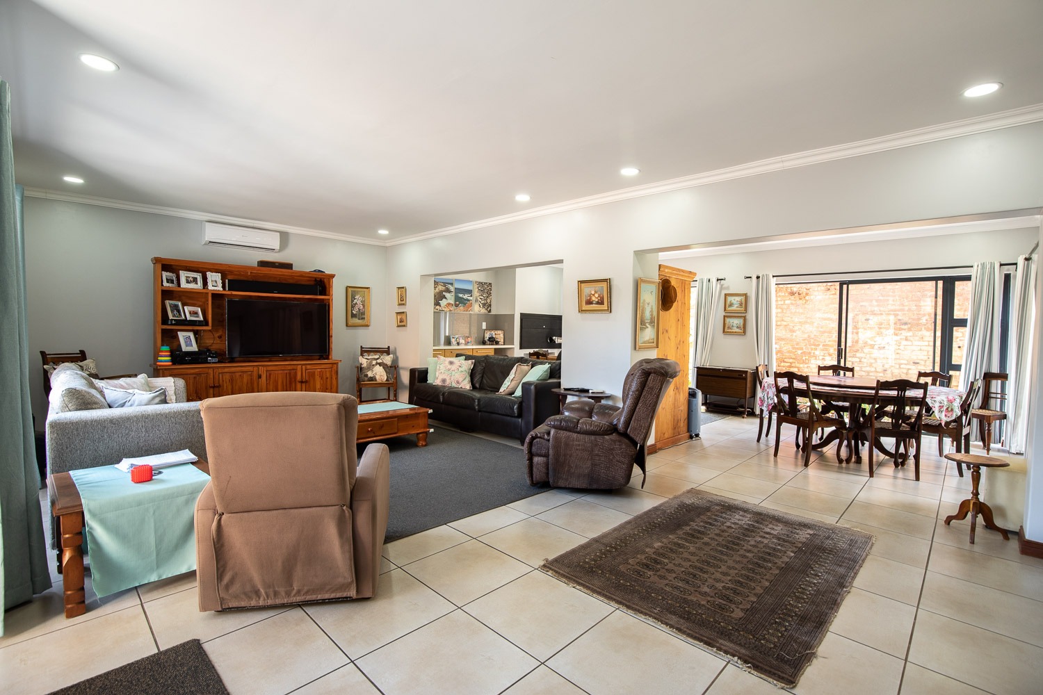 3 Bedroom House For Sale in Erasmuskloof ENT0229137 MyProperty