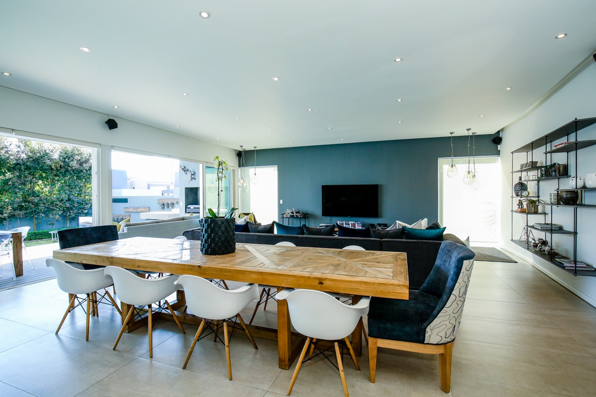 Luxurious Designer Home For Sale in Greenstone Hill, Thornvalley Estate ENT0233172 MyProperty