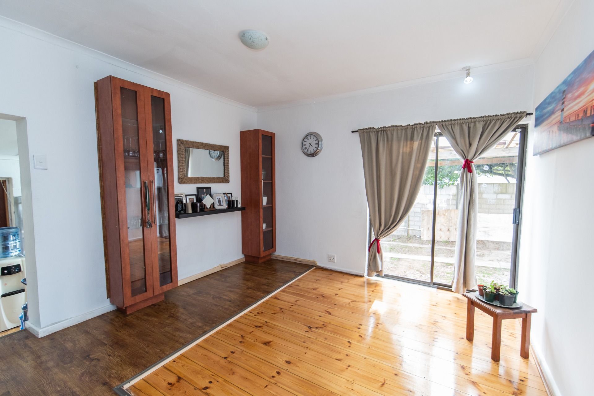 Spacious 4Bedroom House with Flatlet for Sale in Perridgevale 