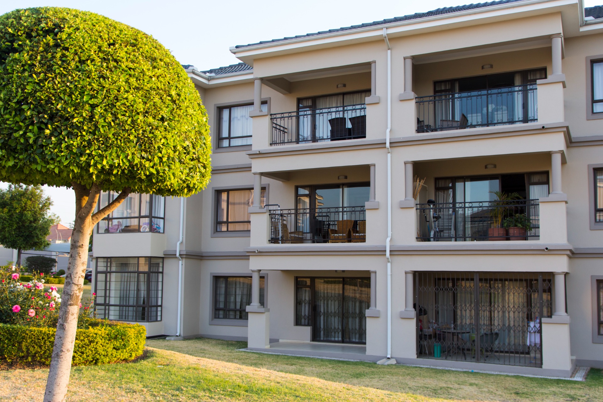 3 Bedroom Apartment in Summerset, Midrand Sold for R 1,400,000 ENT0234565