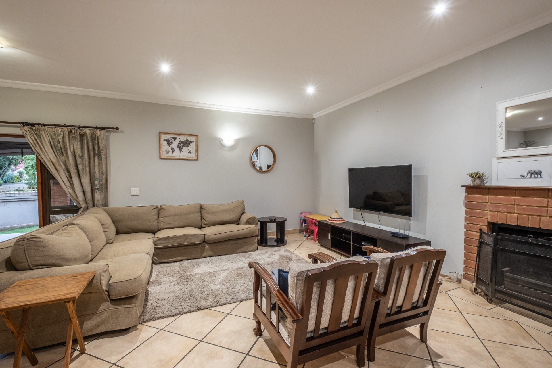 Stunning 3Bedroom House for Sale in Clearwater Flyfishing Estate 