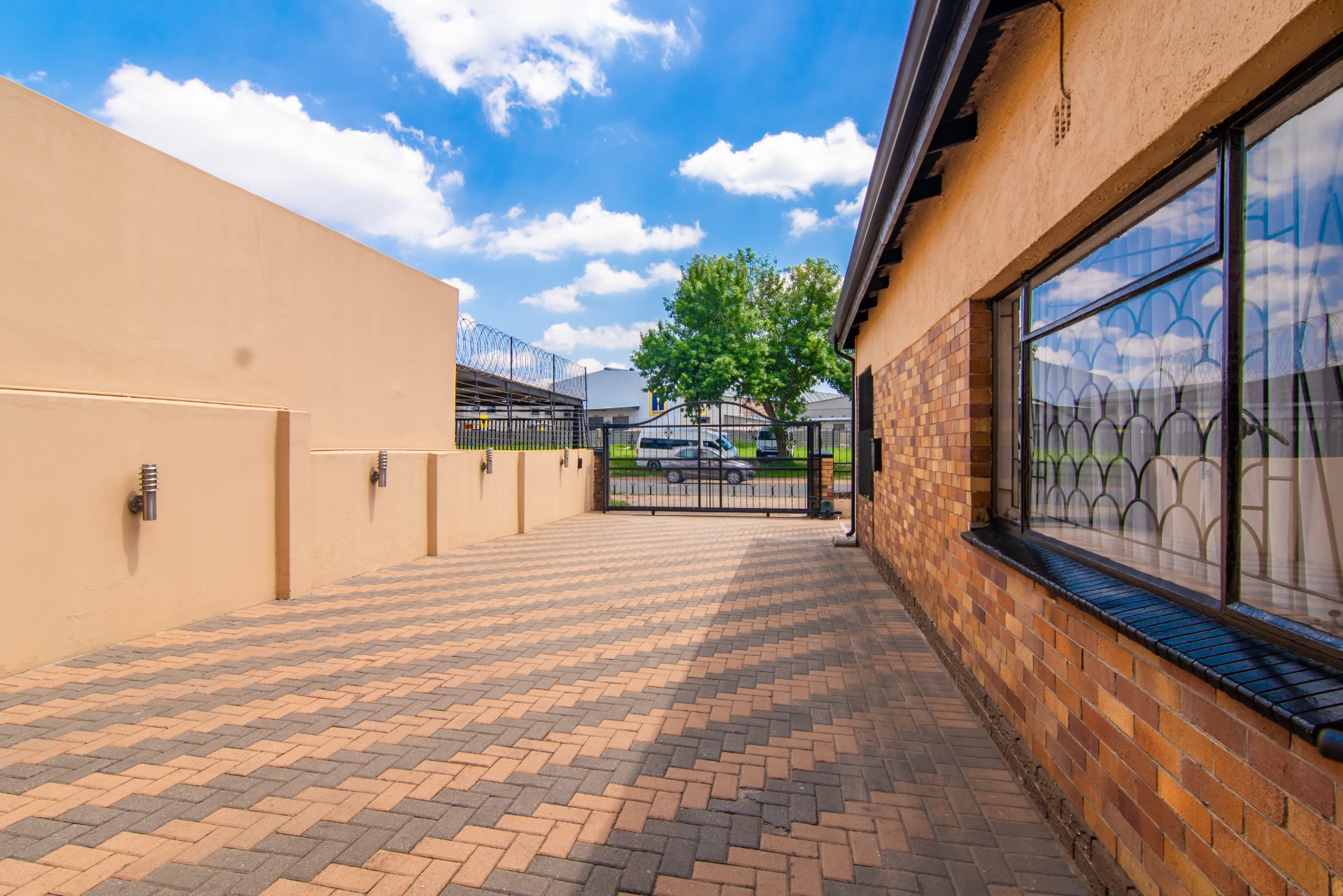 3 Bedroom House For Sale in Actonville ENT0238036 MyProperty