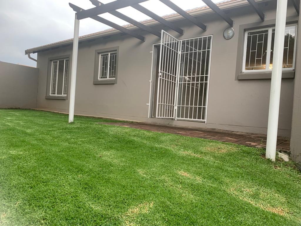 Greenstone Hill Property property and houses for sale in Greenstone