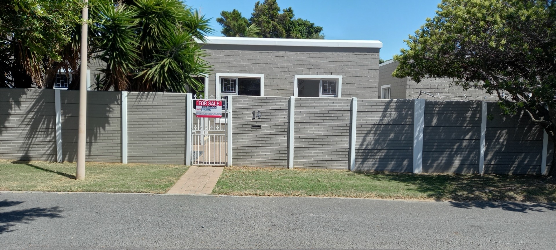 Stunning House For Sale in Anchorage Park with Separate Flat & Pool 