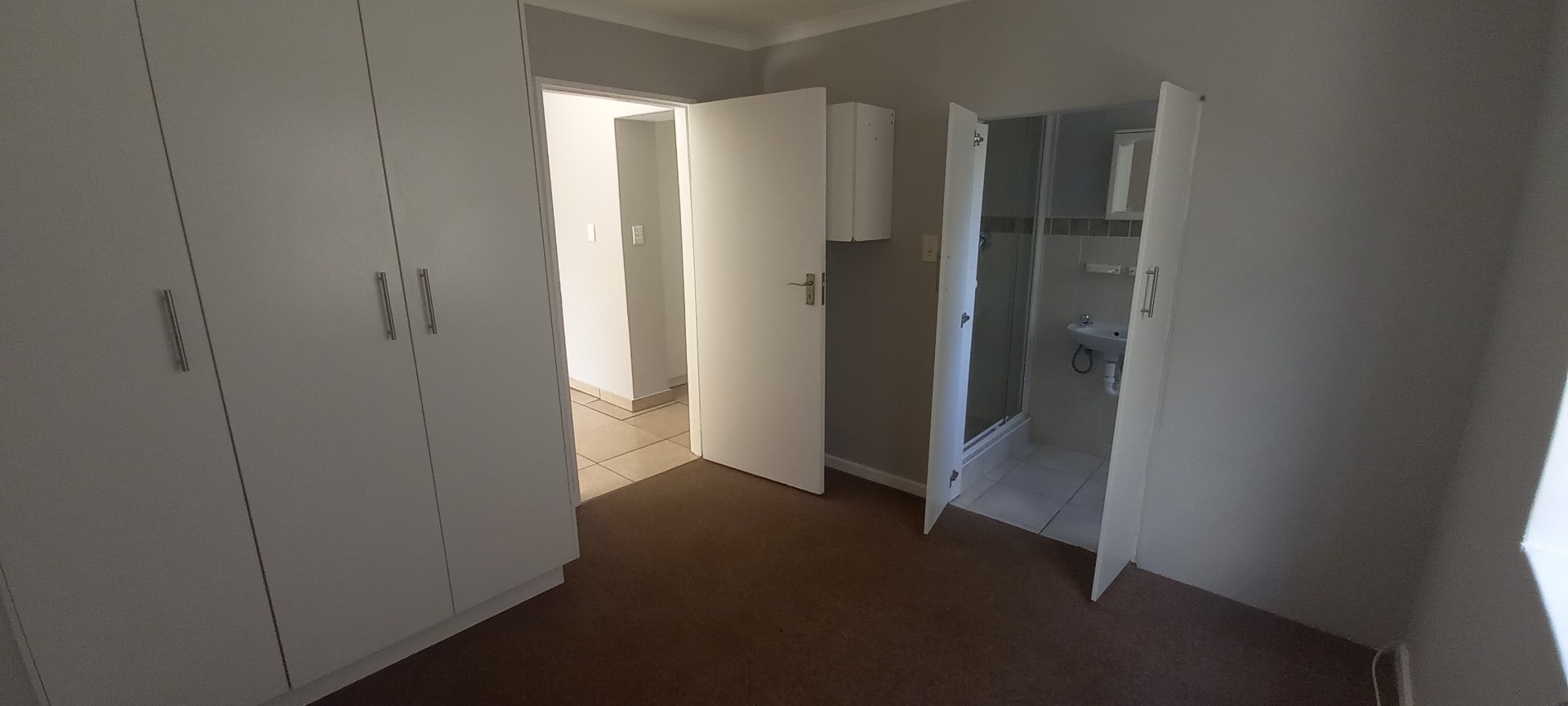 Stunning House For Sale in Anchorage Park with Separate Flat & Pool 