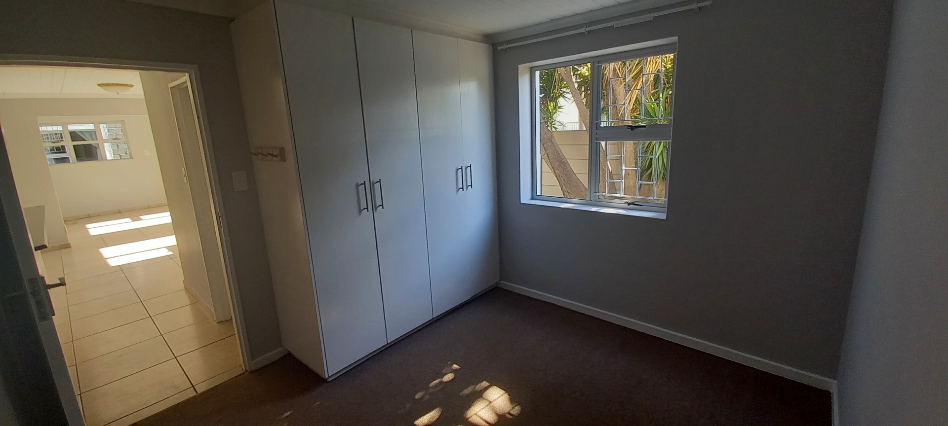 Stunning House For Sale in Anchorage Park with Separate Flat & Pool 