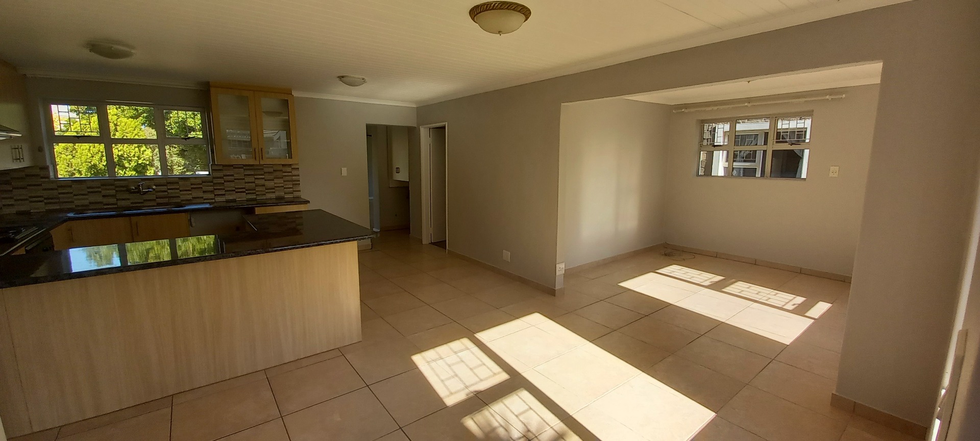 Stunning House For Sale in Anchorage Park with Separate Flat & Pool 