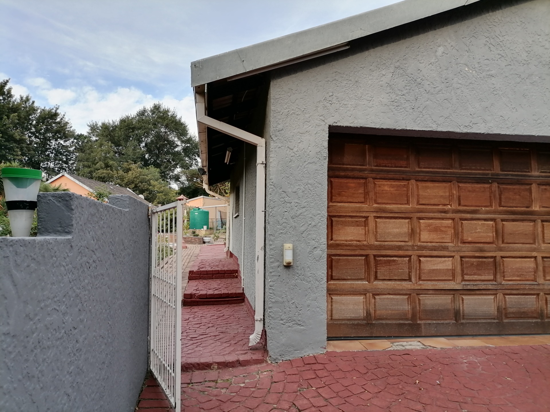 3 Bedroom House For Sale in Lombardy East ENT0246575 MyProperty