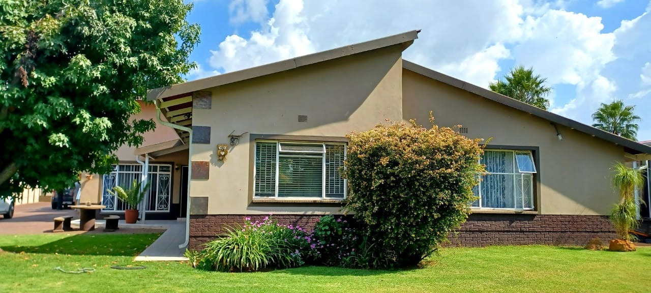 Petersfield Property property and houses for sale in Petersfield