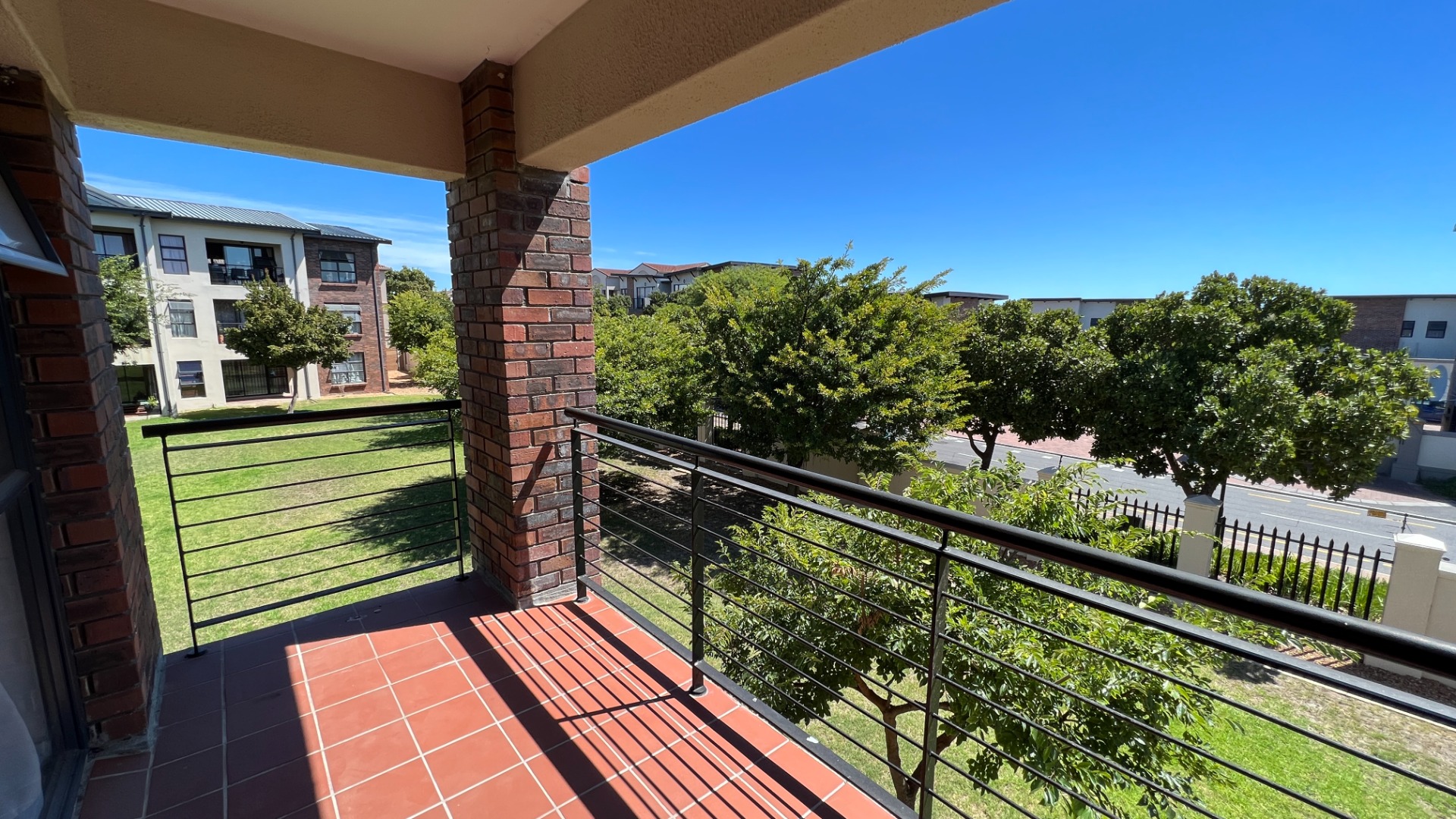 1 Bedroom Apartment in Royal Ascot, Milnerton For Sale for R9,500 