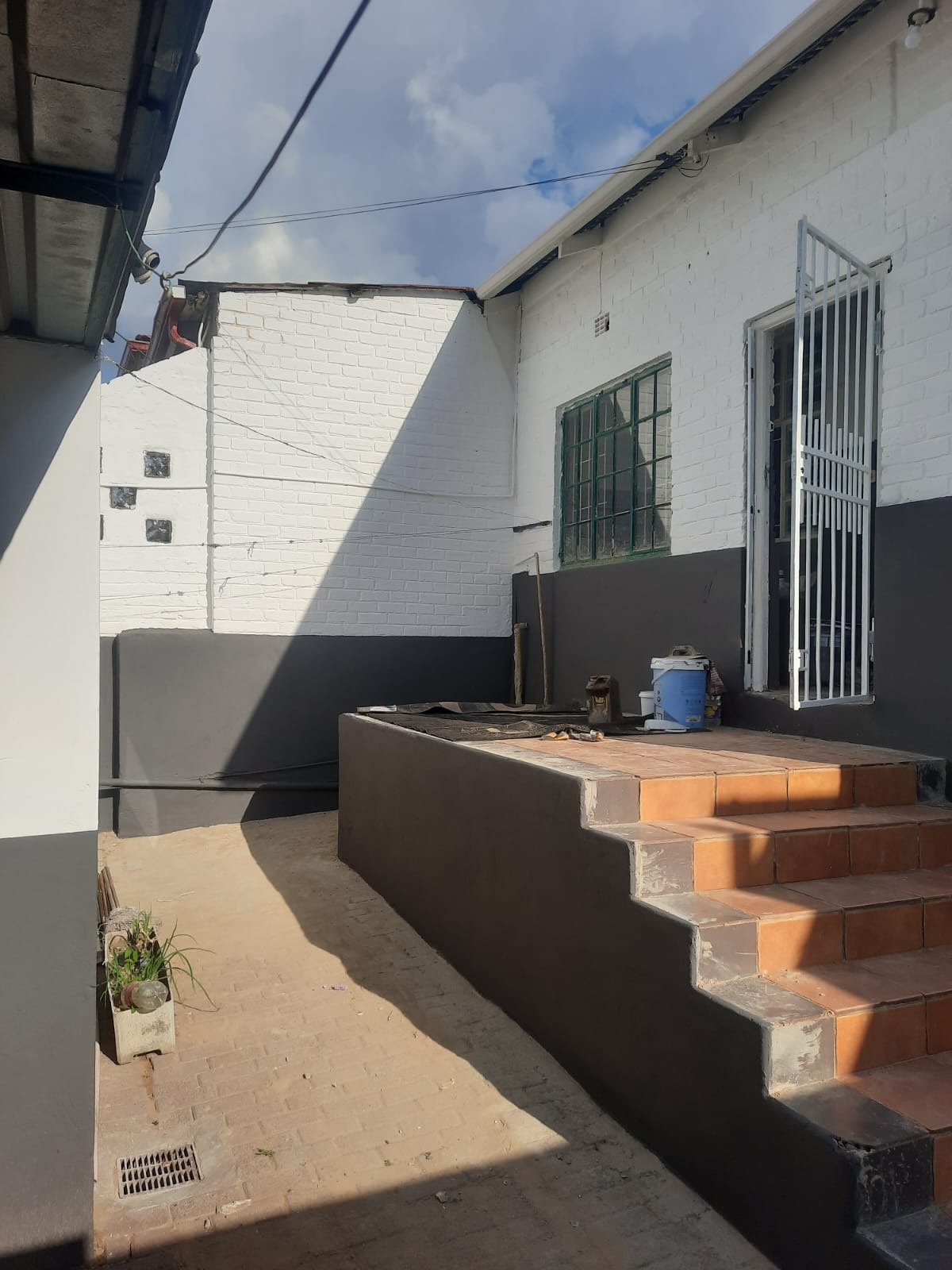 Versatile 5Bedroom House in Brixton Ideal for Families or Rental