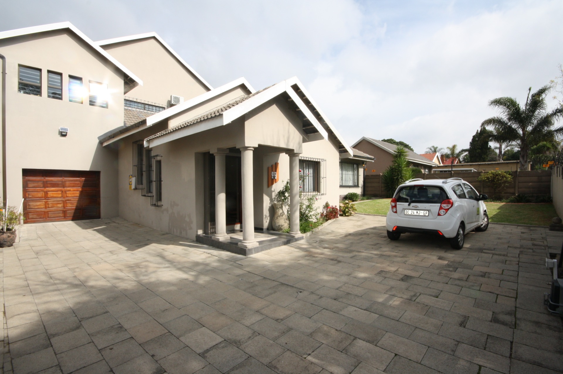 5 Bedroom House For Sale in Illiondale ENT0250709 MyProperty