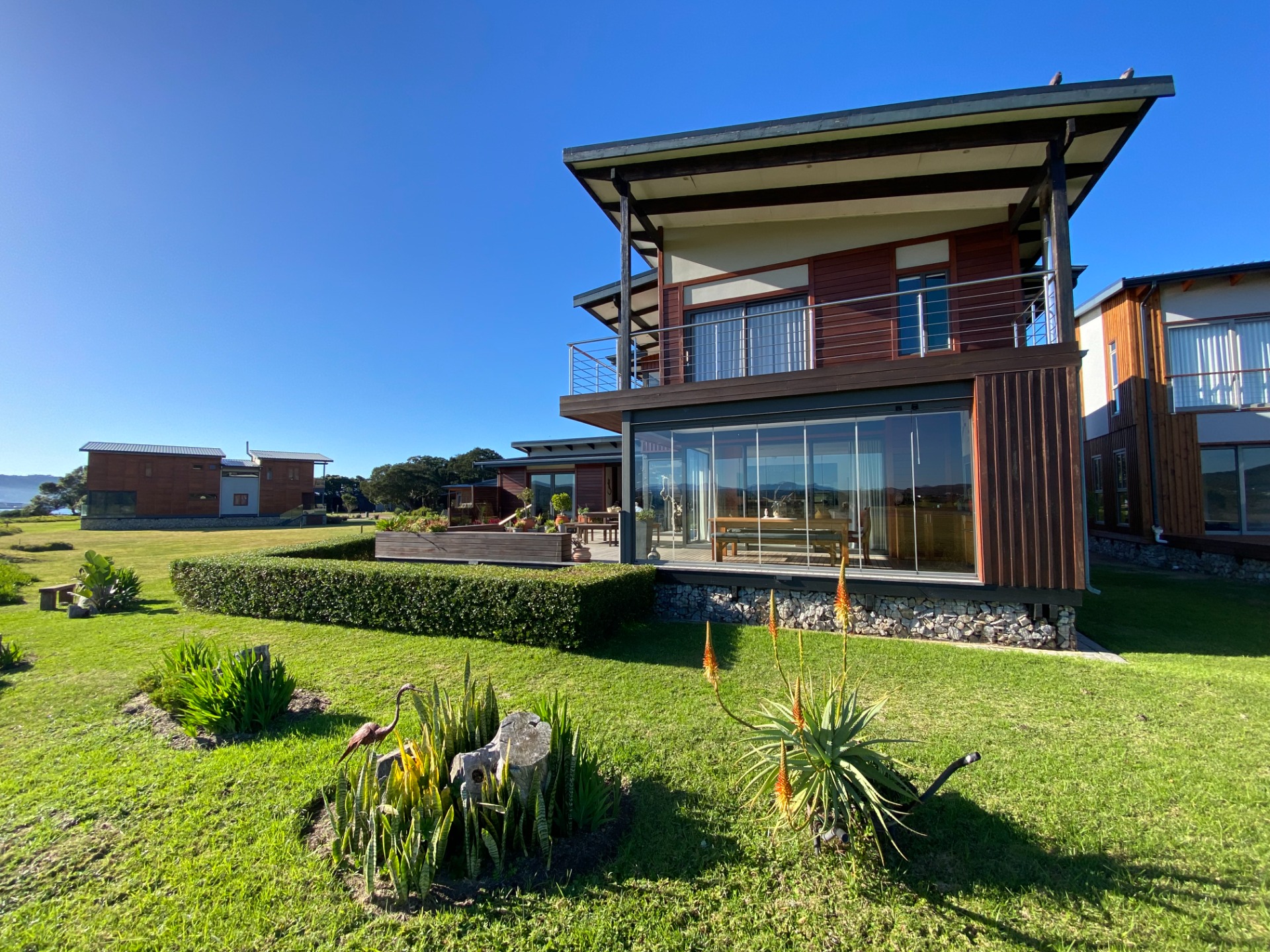 Luxury Eco Lifestyle House For Sale, Brenton On Lake Retreat 