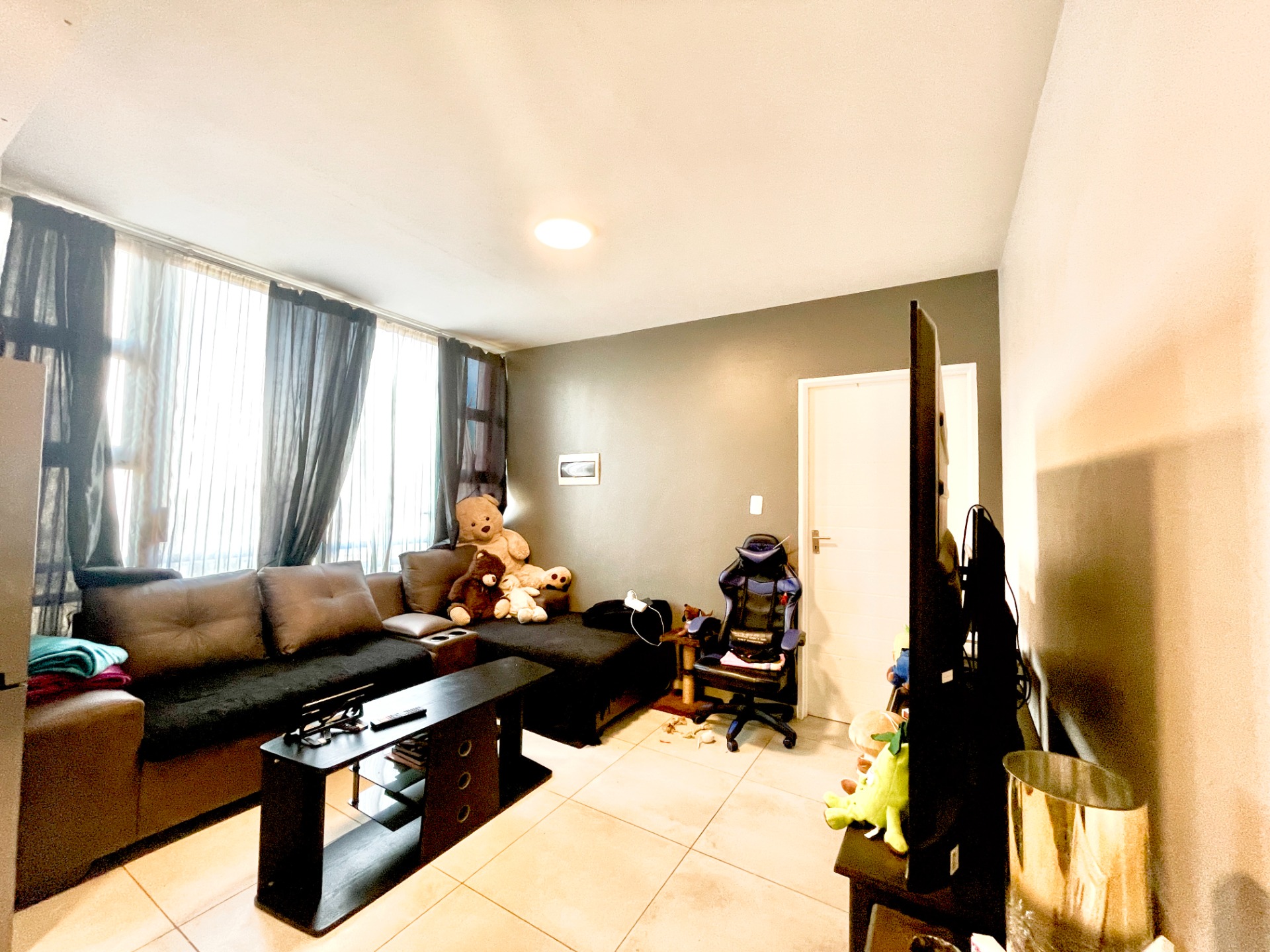 1 Bedroom Apartment For Sale in Lombardy Estate ENT0252115 MyProperty