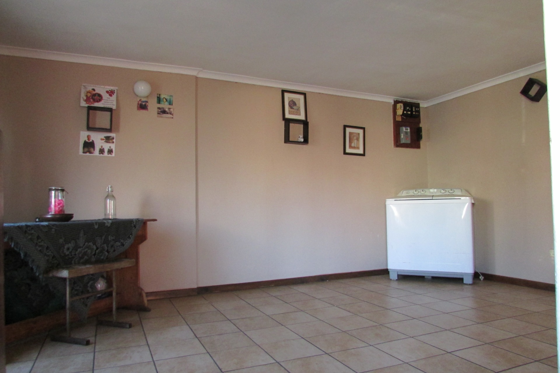 2 Bedroom House in Gelvandale, Port Elizabeth Pending Sale for R
