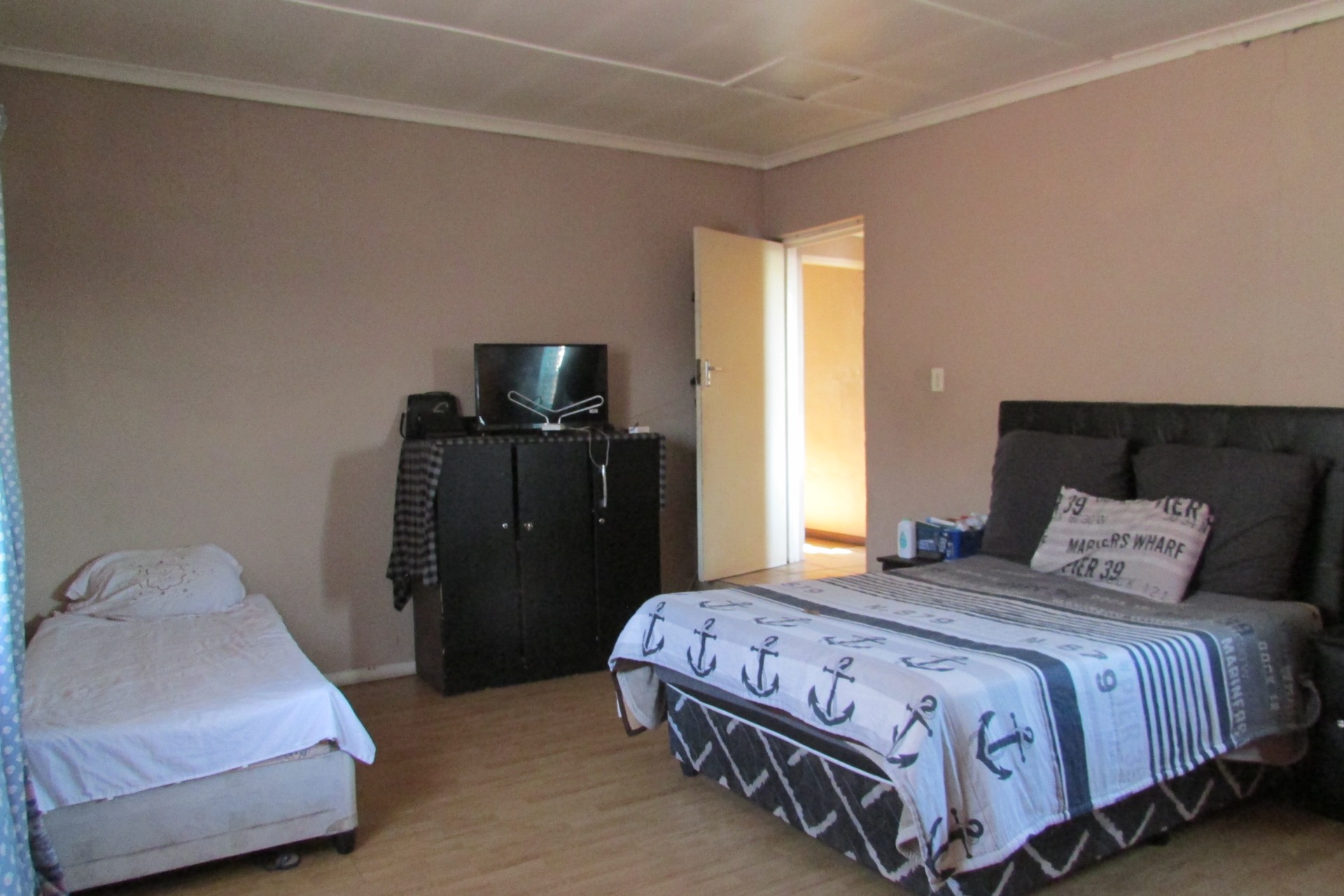 2 Bedroom House in Gelvandale, Port Elizabeth Pending Sale for R