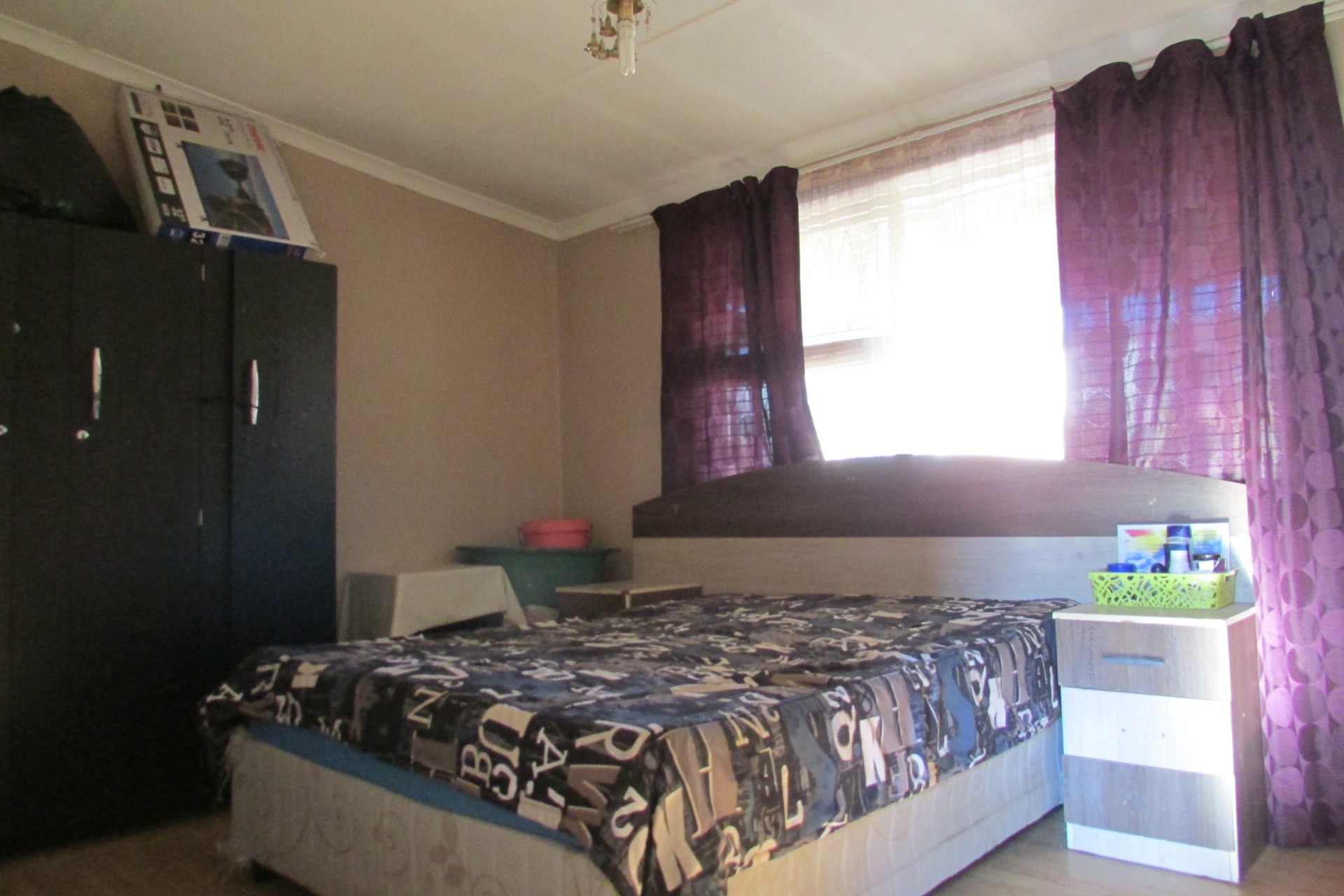 2 Bedroom House in Gelvandale, Port Elizabeth Pending Sale for R