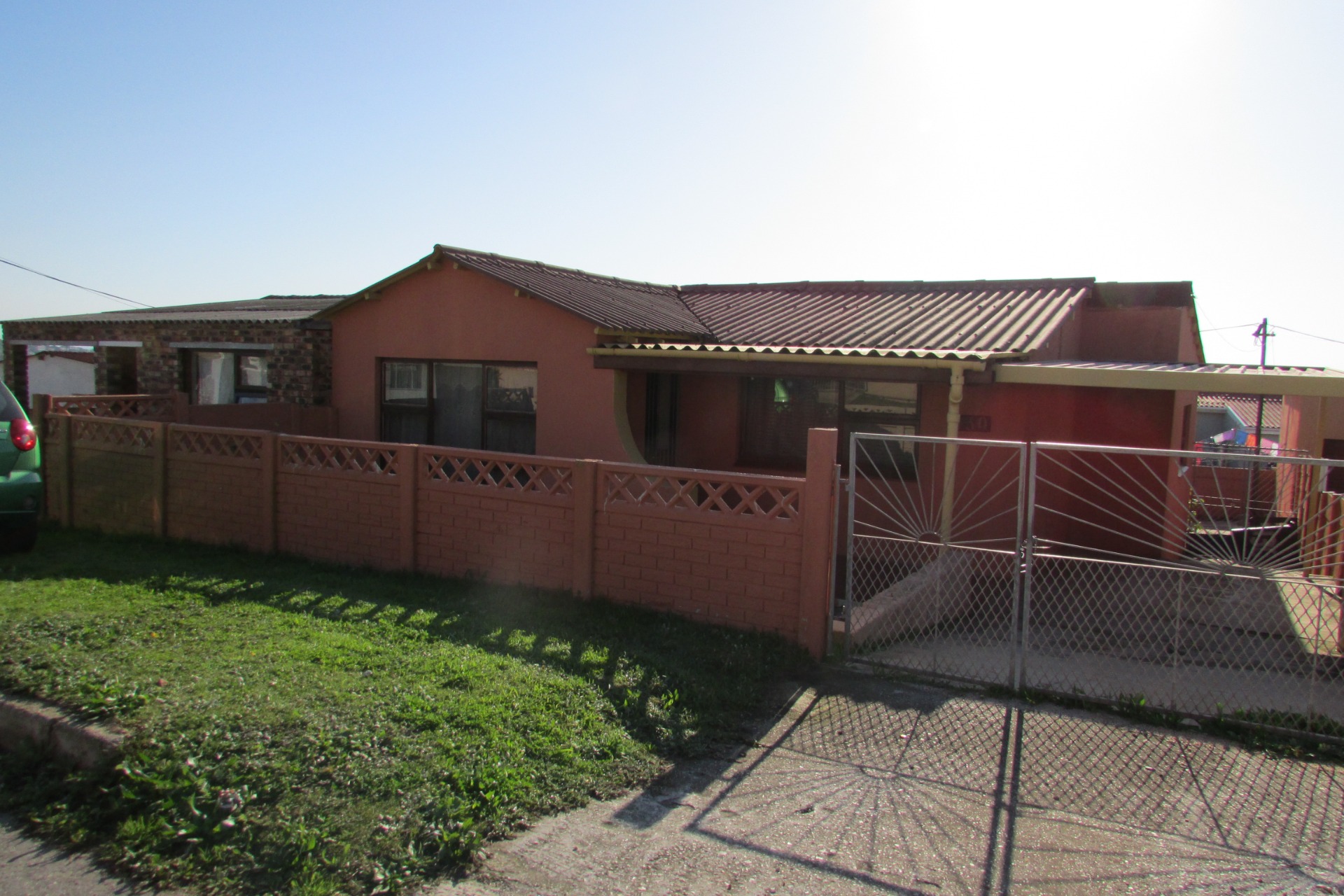2 Bedroom House in Gelvandale, Port Elizabeth Pending Sale for R