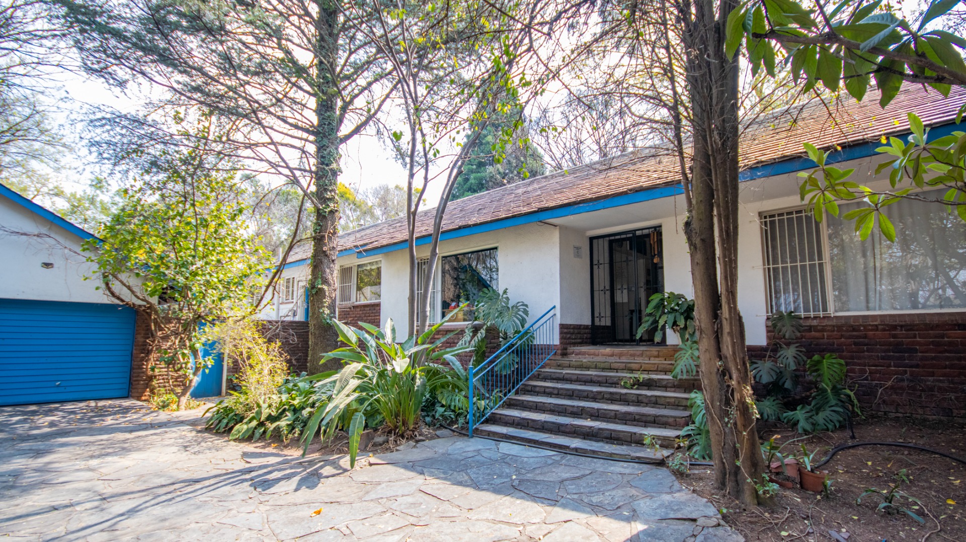 Spacious 4Bedroom House for Sale in Lynnwood Manor ENT0256076