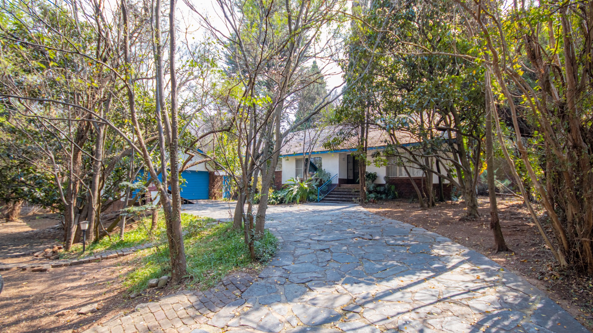 Spacious 4Bedroom House for Sale in Lynnwood Manor ENT0256076