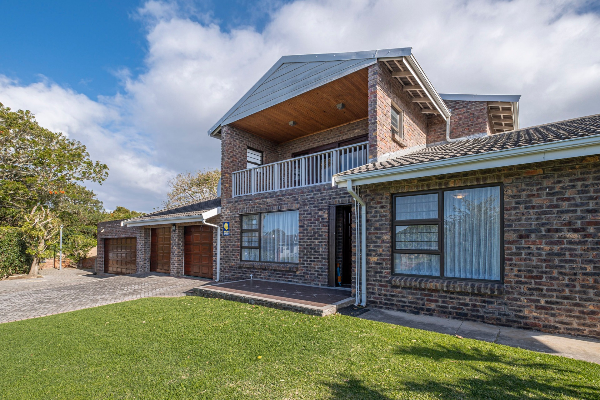 5 Bedroom House in Miramar, Port Elizabeth Sold for R 2,650,000 ENT0256791