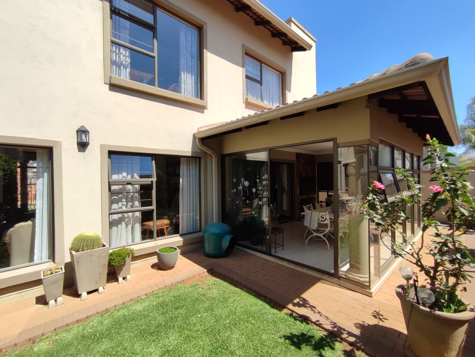 Eldo Village Estate House for Sale Luxurious Family Living at its