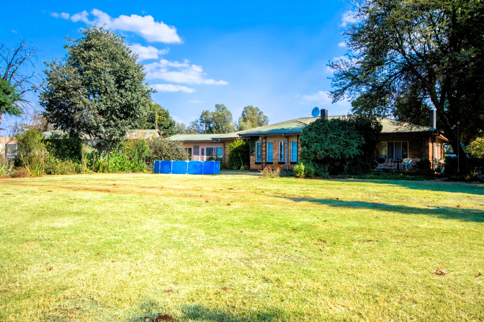 9 Bedroom House For Sale in Tedderfield A H, 61 Patton Place 