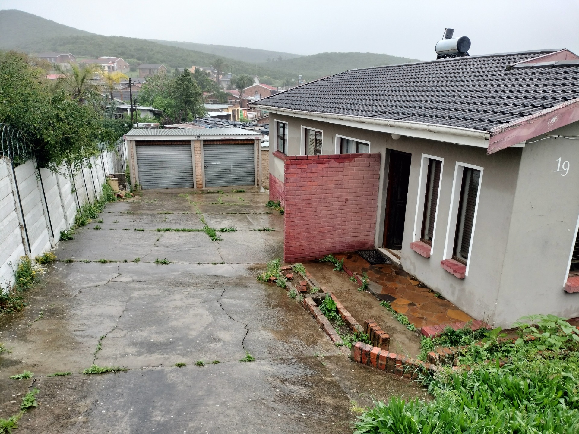 3 Bedroom House in Mountain View, Uitenhage For Sale for R 750,000 