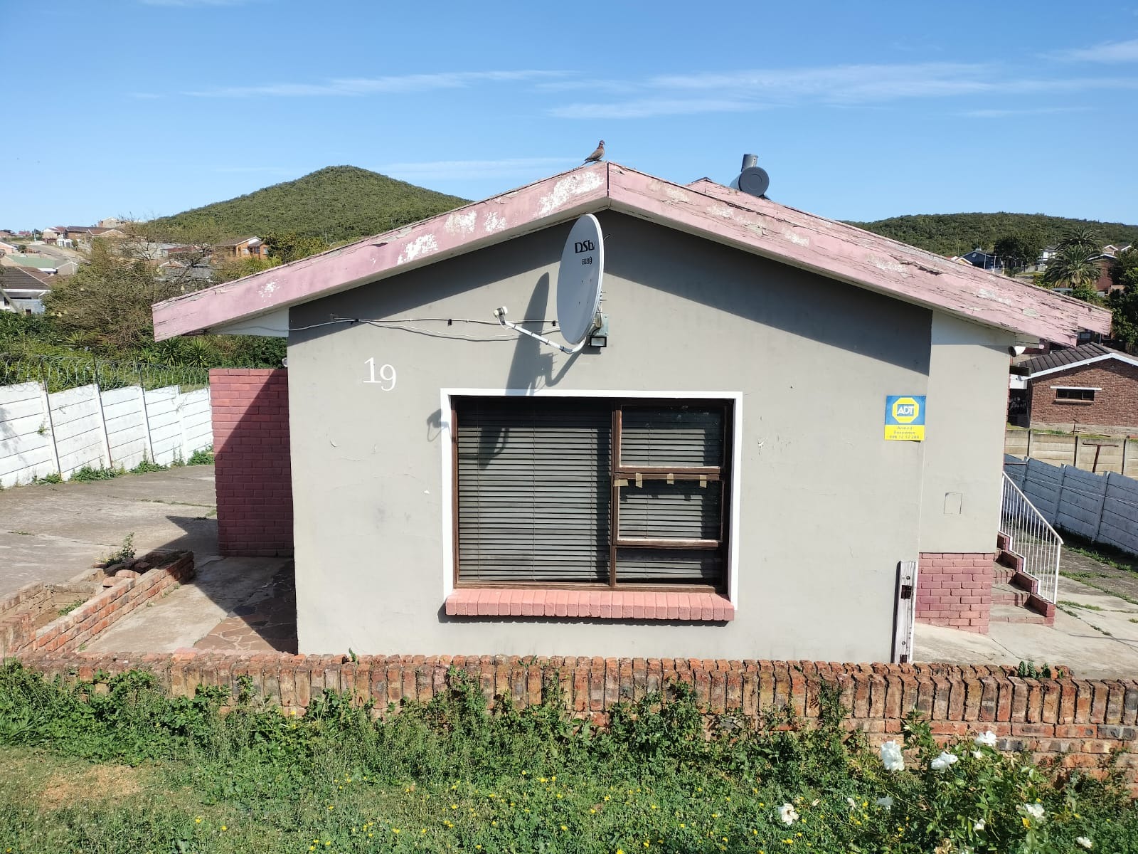 3 Bedroom House in Mountain View, Uitenhage For Sale for R 750,000 