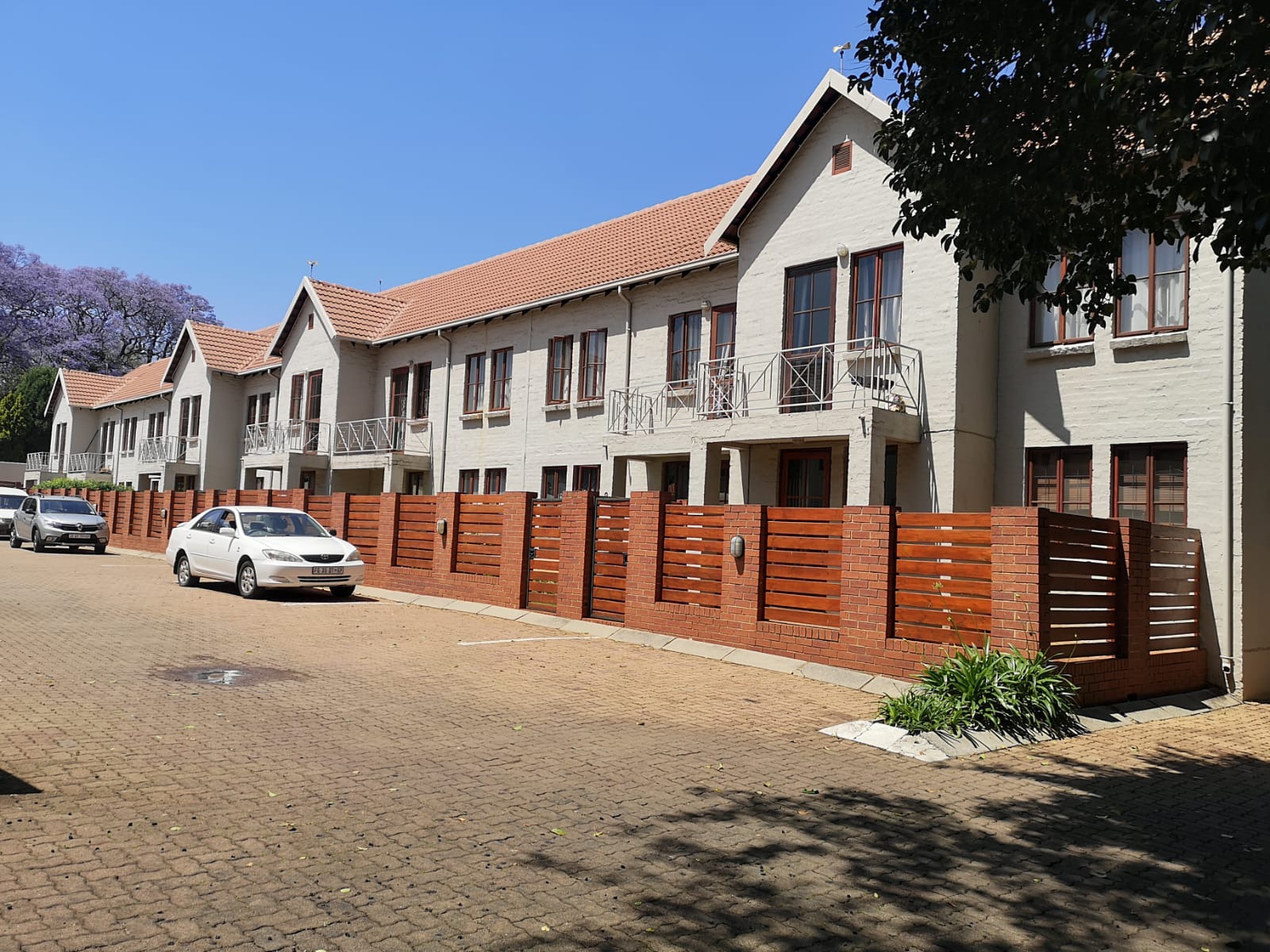 Saxonwold Property property and houses for sale in Saxonwold