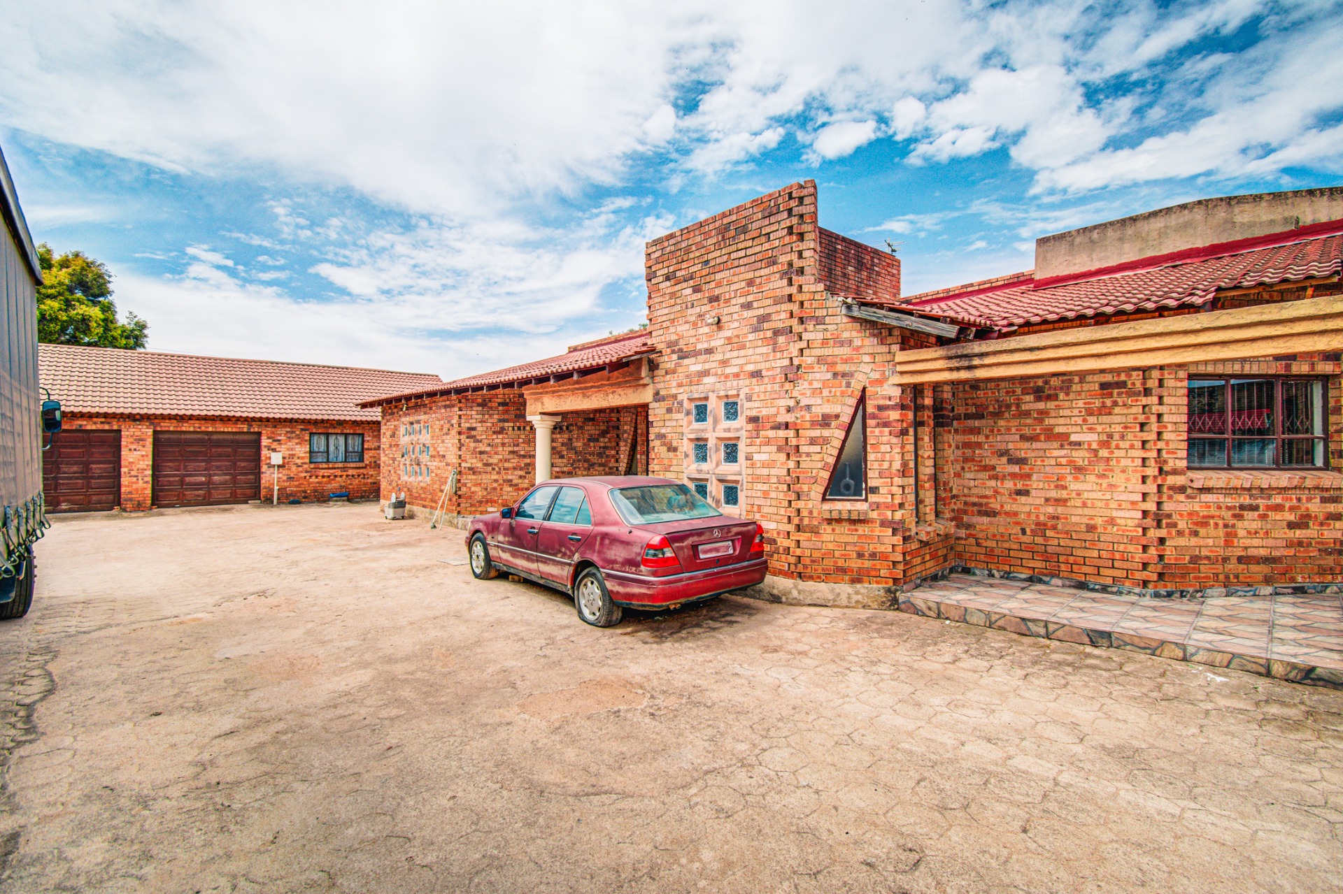 4 Bedroom House in Klippoortjie For Sale R1,500,000 ENT0261980