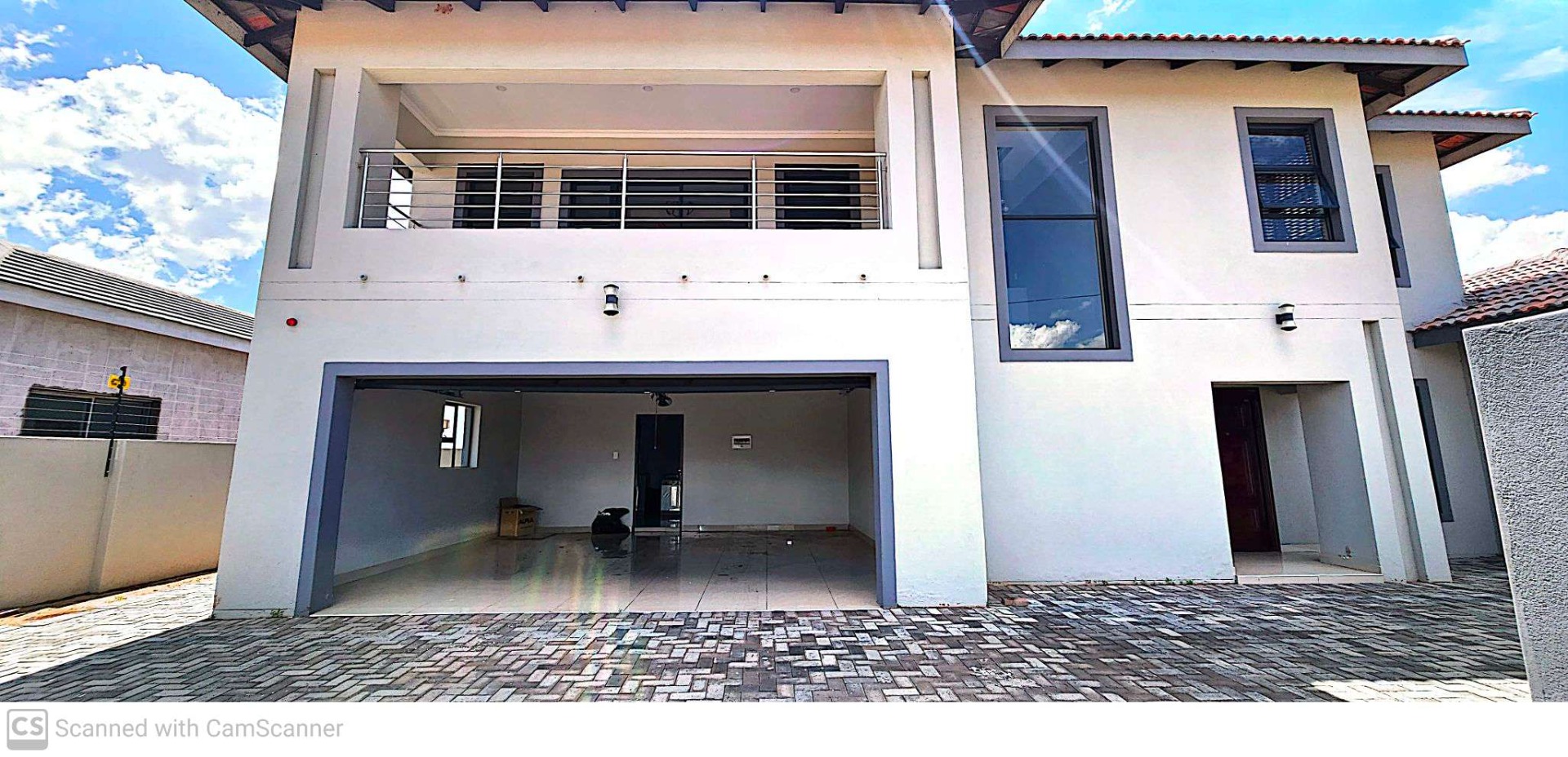 Luxurious 5Bedroom House for Sale in Minerva Gardens, Modern Design