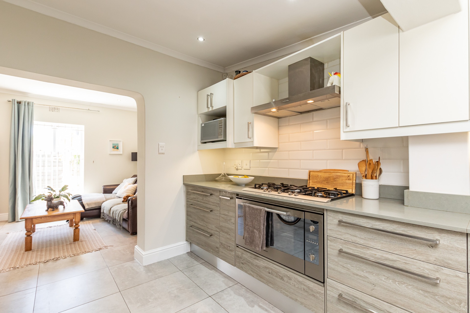 2 Bedroom House in Harfield Village For Sale R2,350,000 ENT0264298