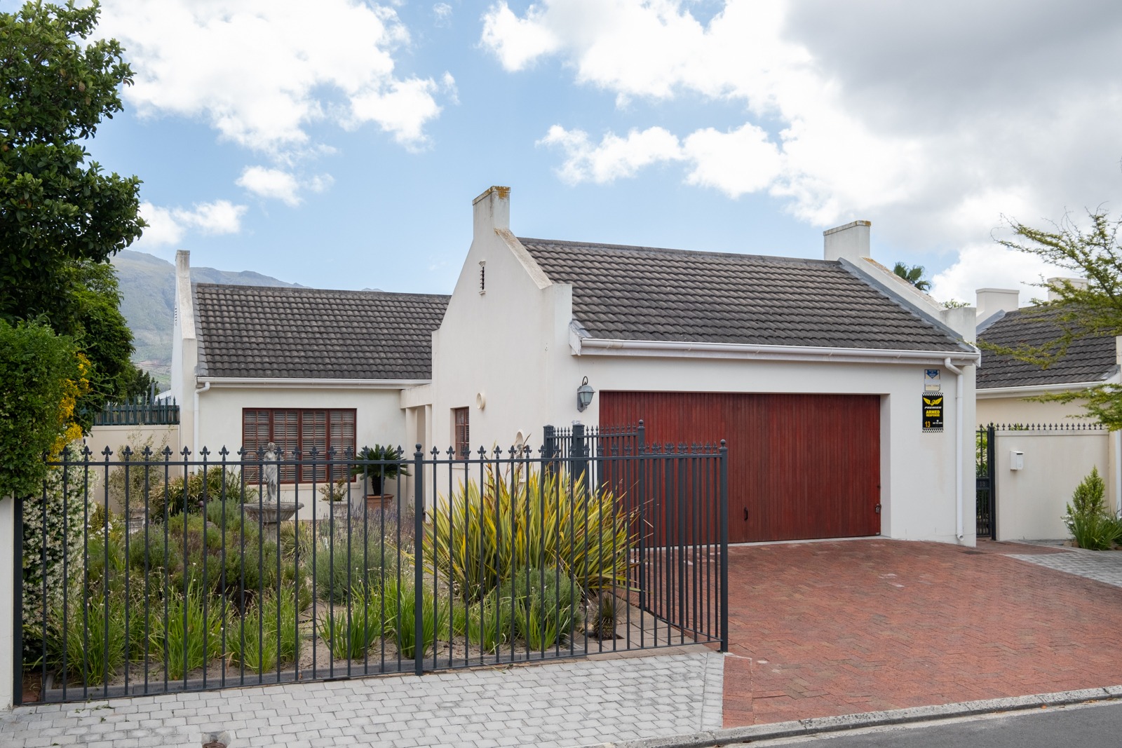 3 Bedroom House in Tokai For Sale R4,500,000 ENT0264532