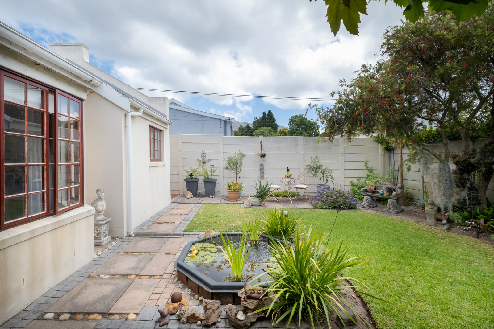 3 Bedroom House in Tokai For Sale R4,500,000 ENT0264532
