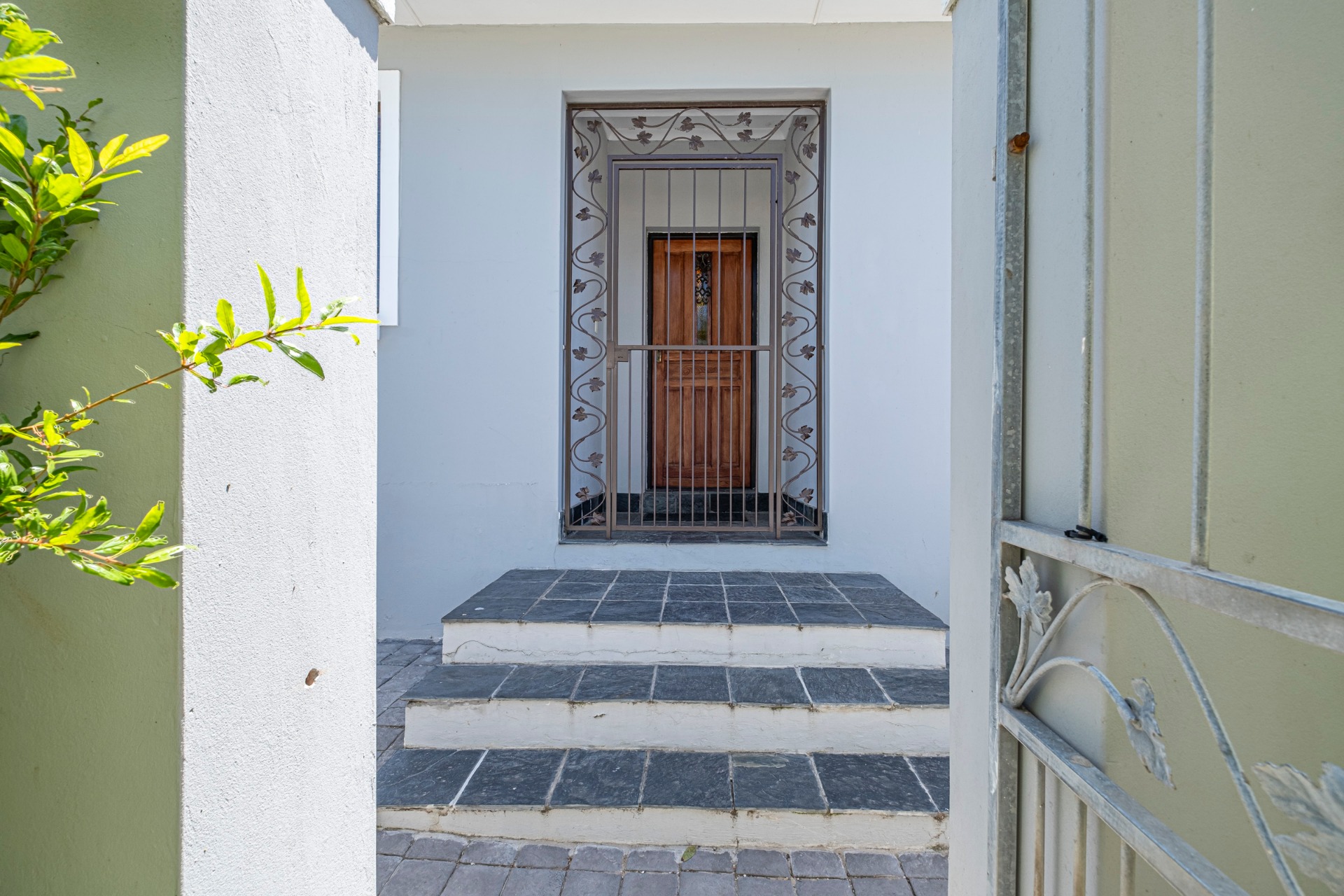 4 Bedroom House in Parsons Ridge, Port Elizabeth For Sale for R