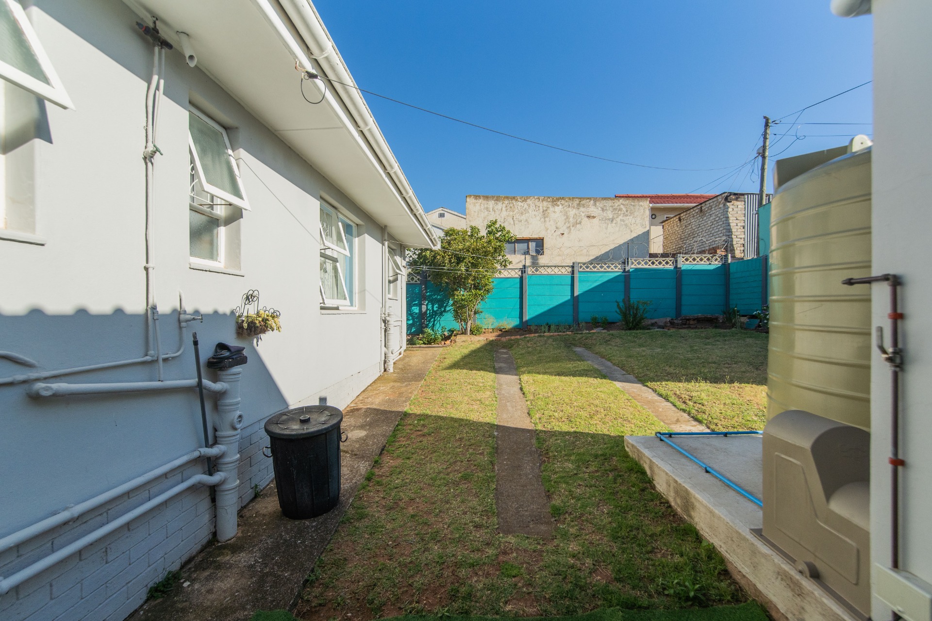 3 Bedroom House in Hillside, Port Elizabeth For Sale for R 1,000,000 