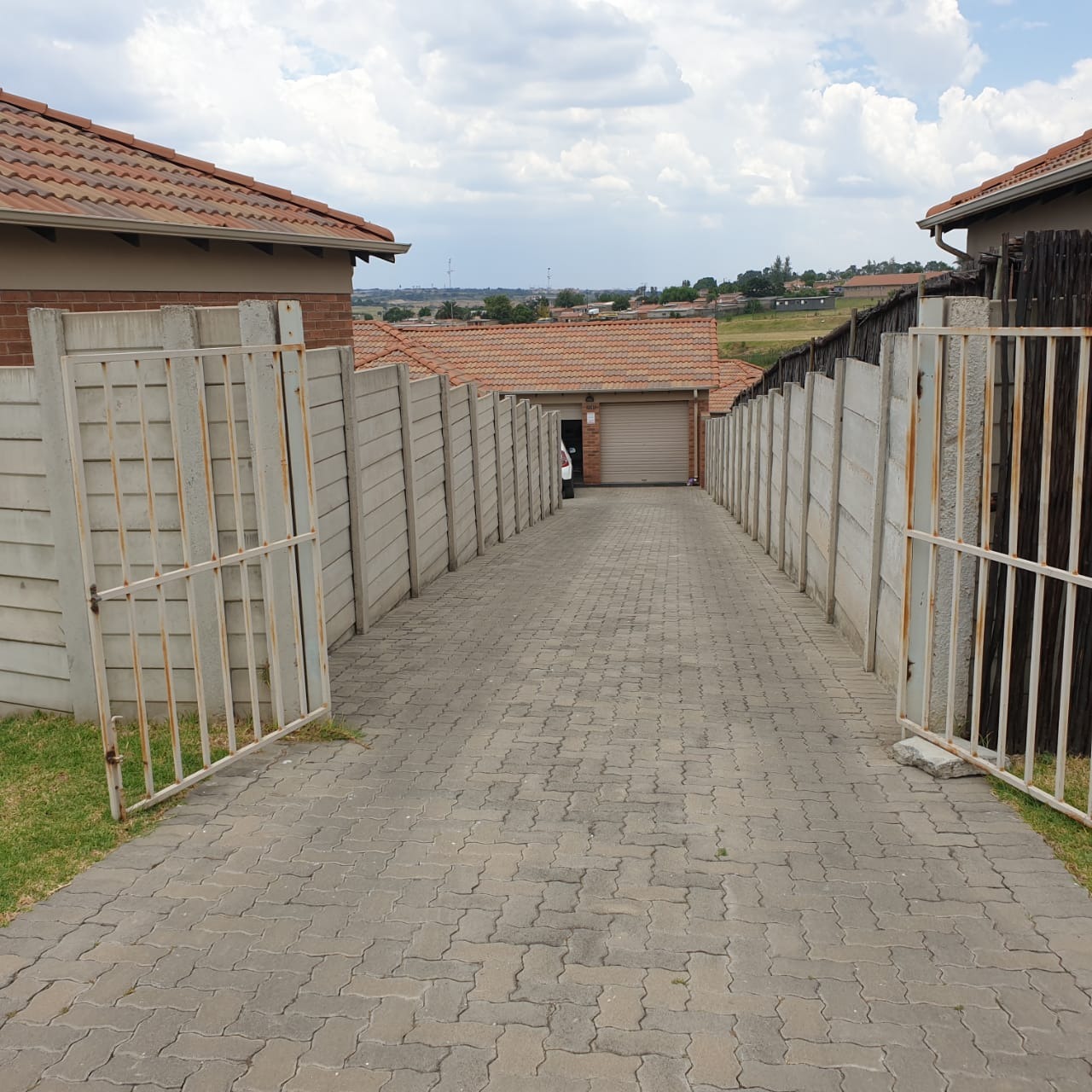 Thatch Hill Estate Property property and houses for sale in Thatch