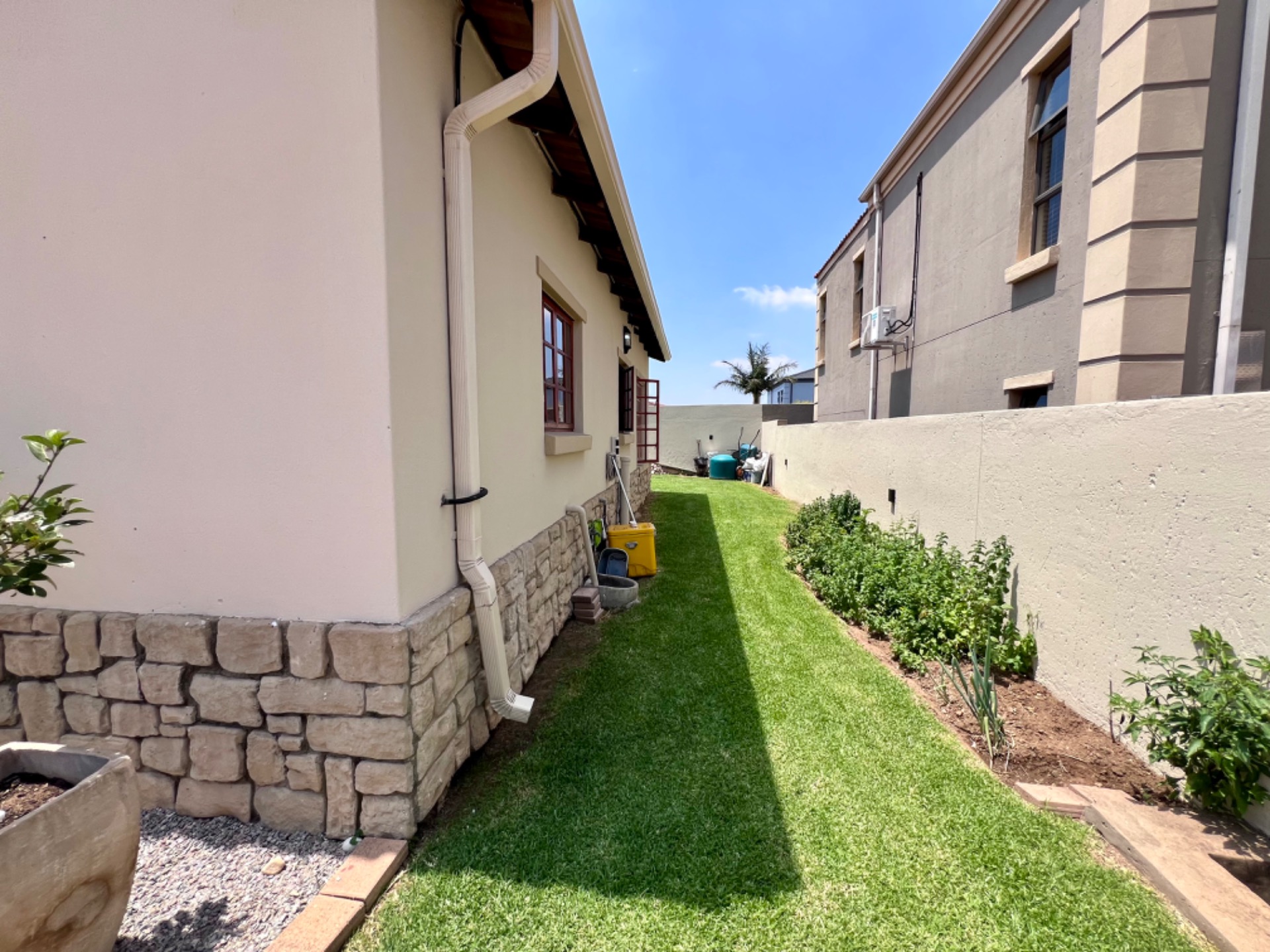 2 Bedroom House in Blue Hills, Midrand For Sale for R 1,449,000 ENT0268638