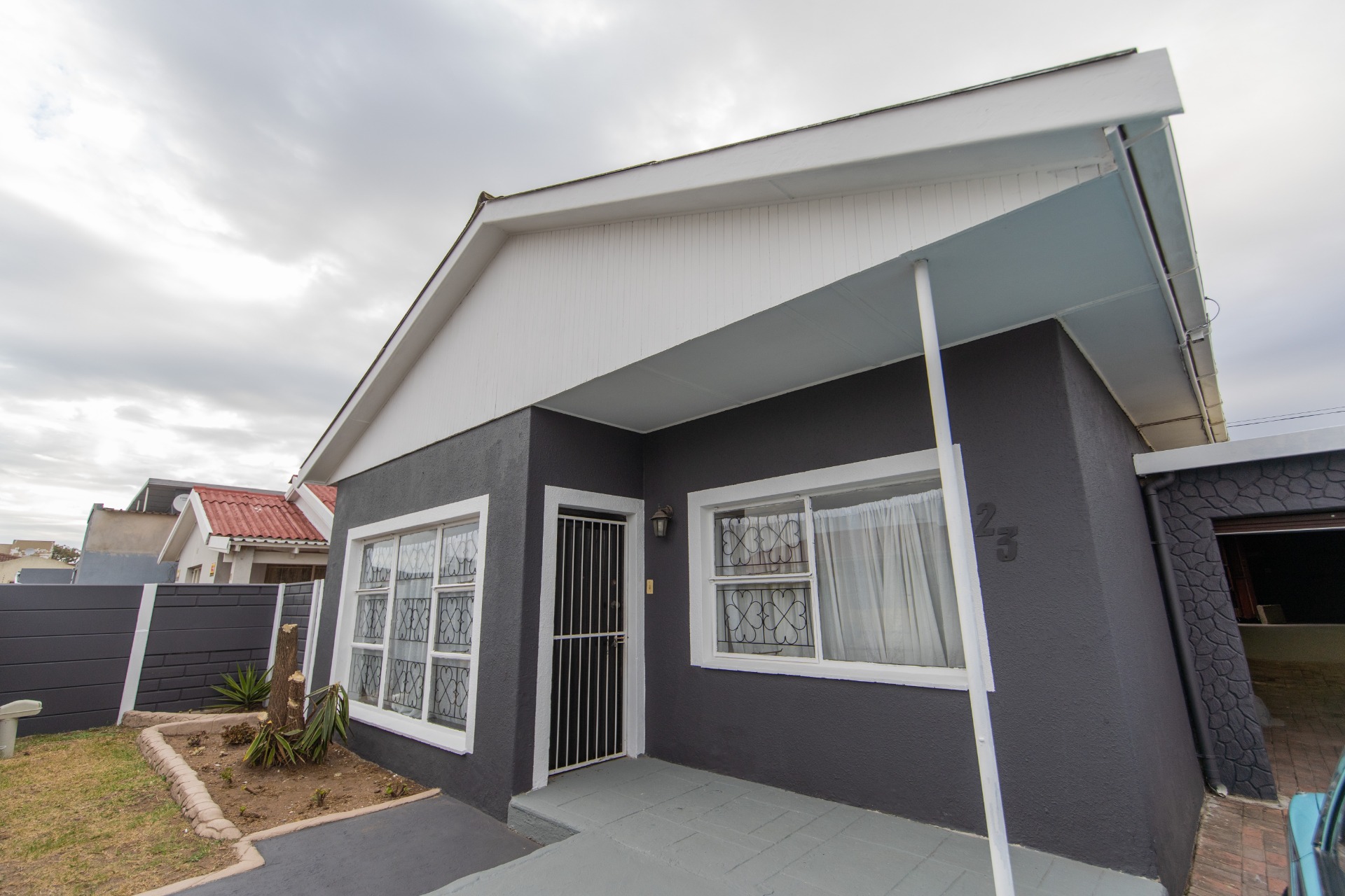 3 Bedroom House in Malabar, Port Elizabeth For Sale for R 1,050,000 ENT0273400