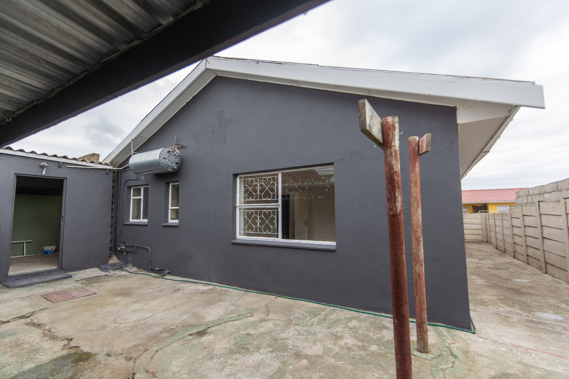 3 Bedroom House in Malabar, Port Elizabeth For Sale for R 1,050,000 ENT0273400