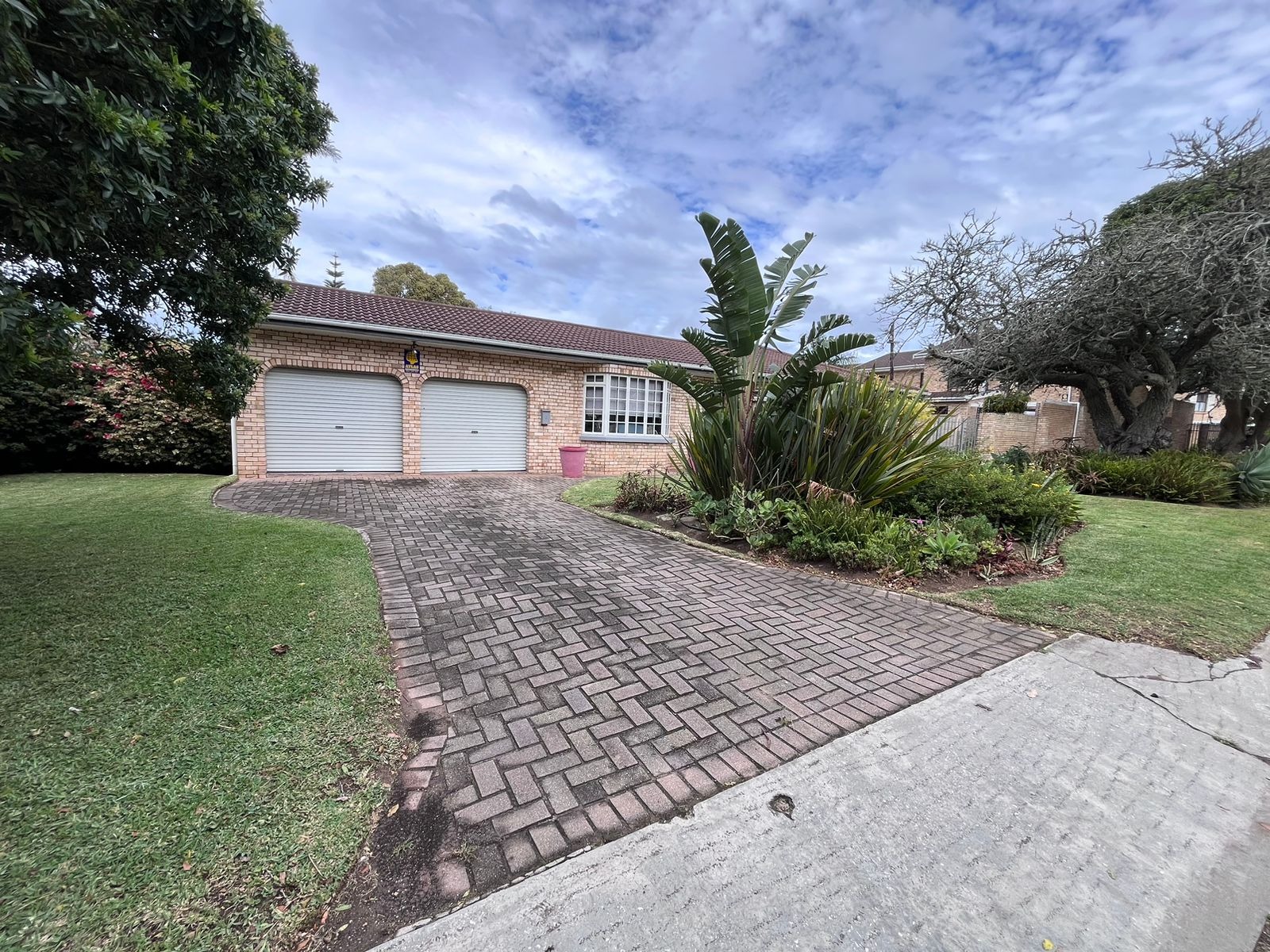 3 Bedroom House in Walmer Heights, Port Elizabeth For Sale for R