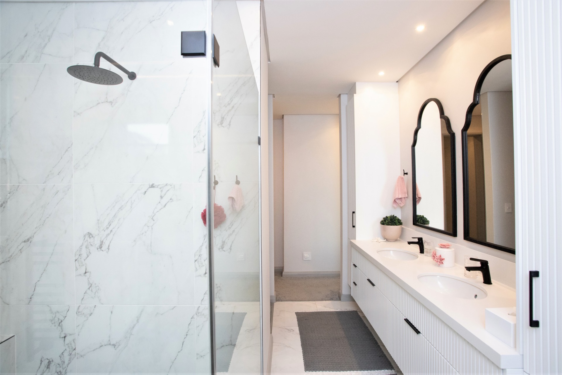 Luxurious Oceanfront House for Sale, Pinnacle Point Golf Estate 