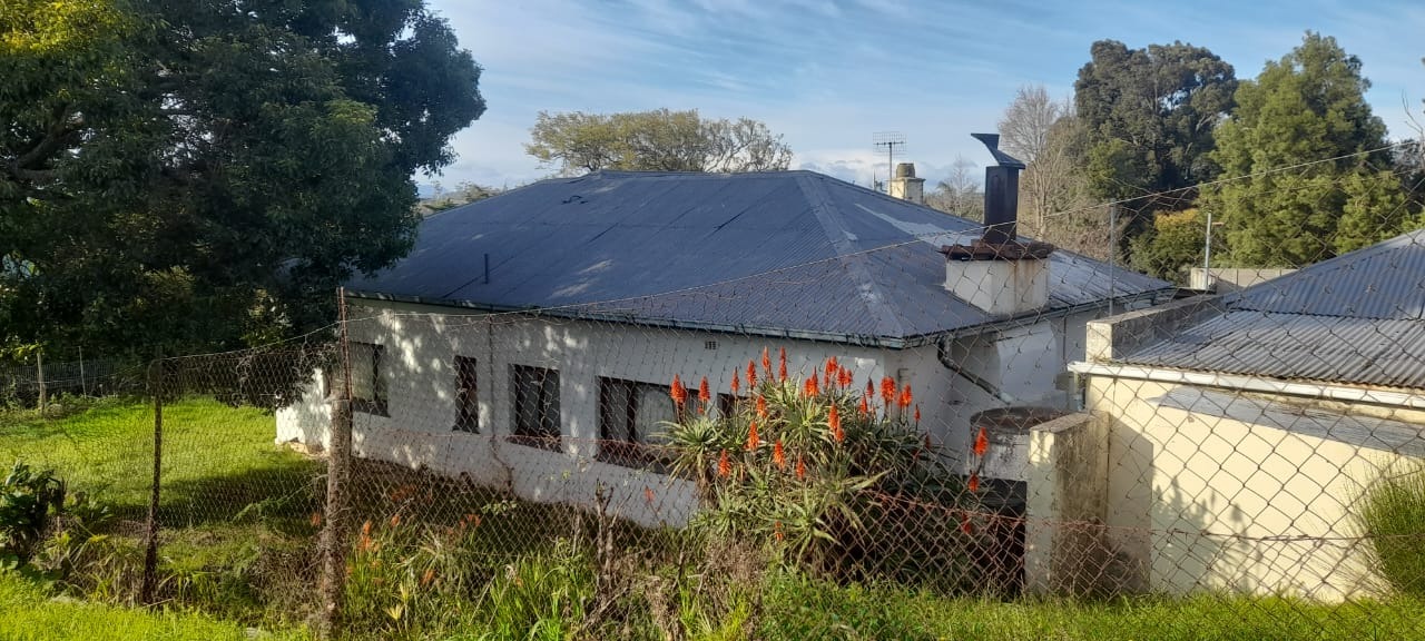 Historic 1931 House for Sale in Grabouw Central with Mountain Views # ...