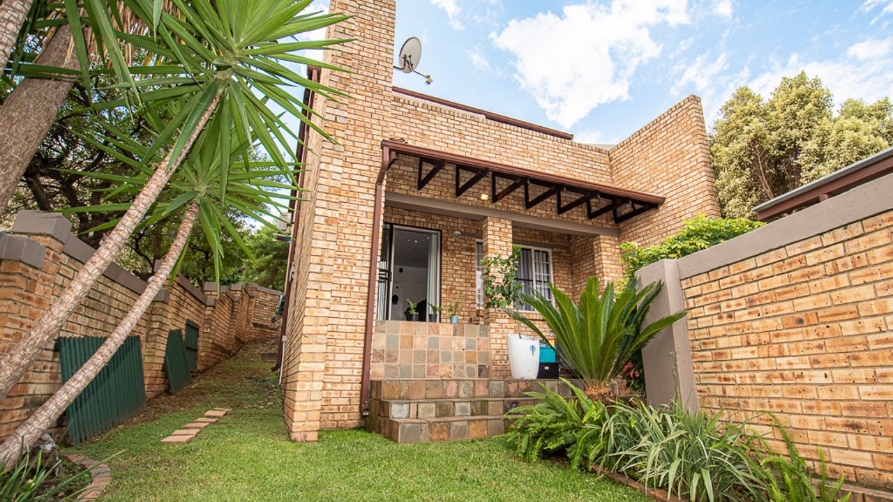 Roodepoort properties and houses for sale 61 to 90 of 1004 MyProperty