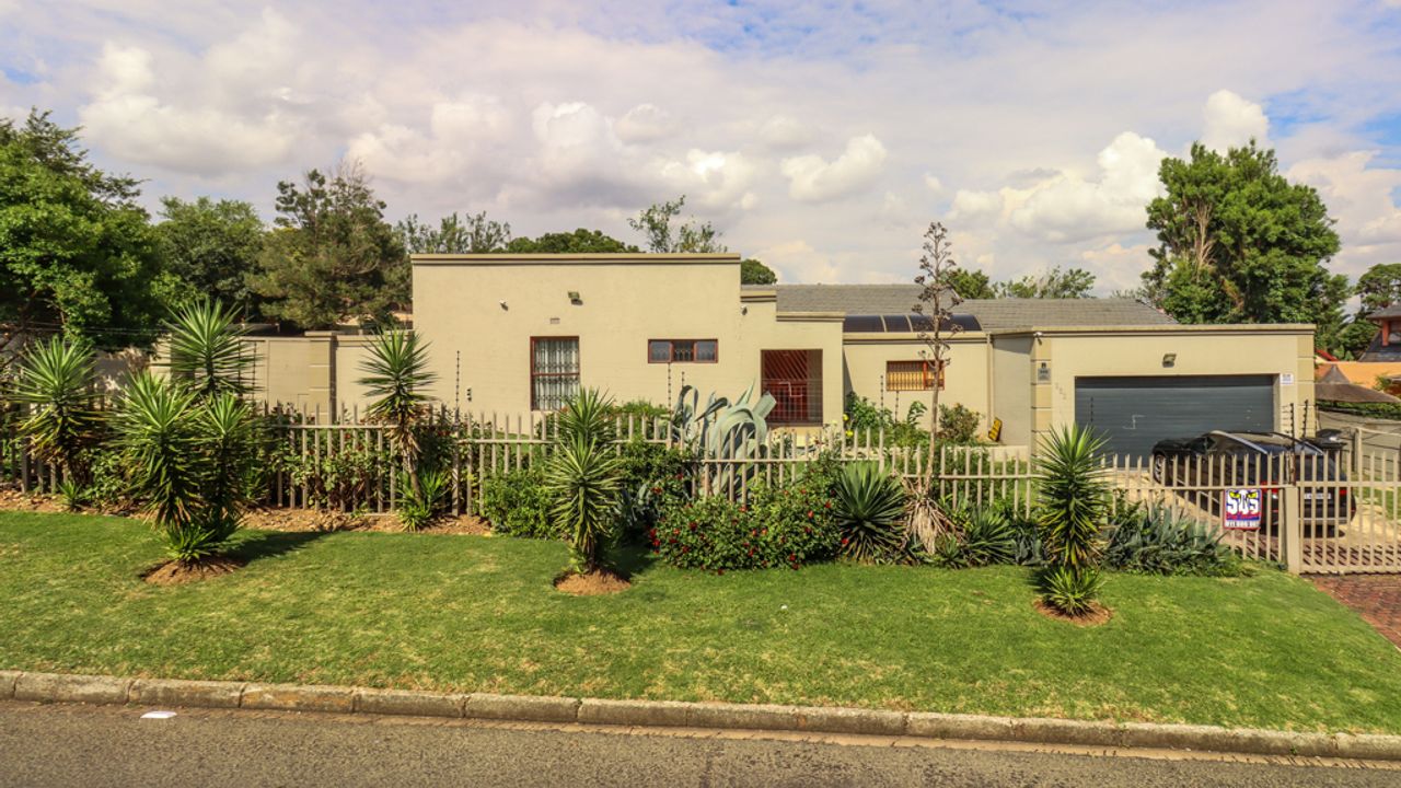 Winchester Hills, Johannesburg properties and houses for sale 1 to 27